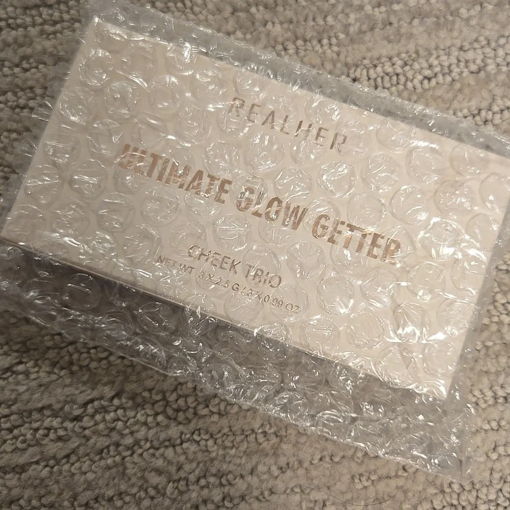 NIB RealHer Ultimate Glow Getter Cheek Trio